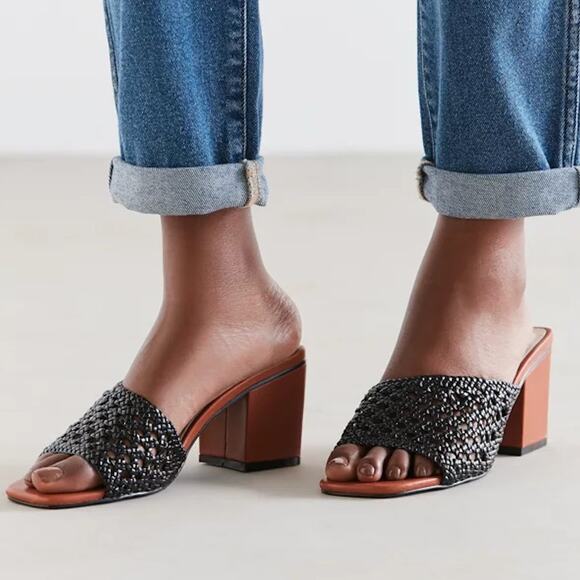 Anthropologie x Intentionally Blank Black Roll Woven Heeled Mules 8 - Picture 1 of 9